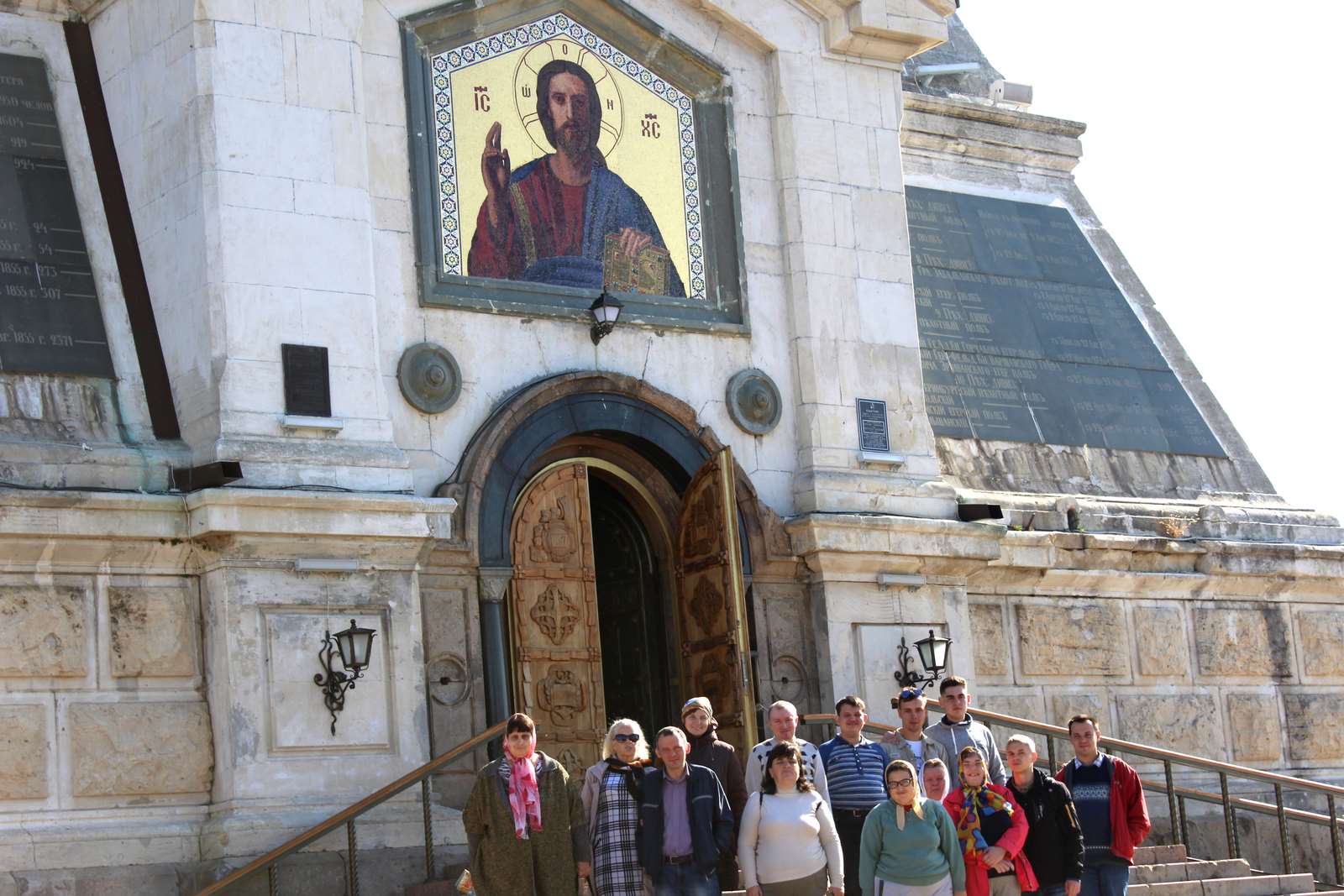 Поездка в Свято - Никольский Храм - памятник города Севастополя -  Государственное бюджетное учреждение Республики Крым «Центр социального  обслуживания граждан пожилого возраста и инвалидов г. Симферополя»